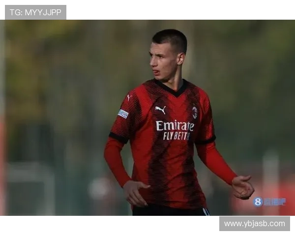 米兰锁定日本新星卡马达至 2028 年，外租计划加速成长